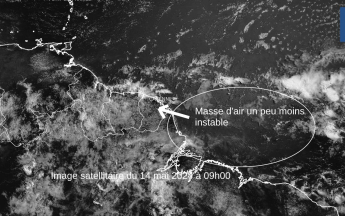 Image satellitaire du 14 mai montrant de l'air moins instable gagnant progressivement la Guyane