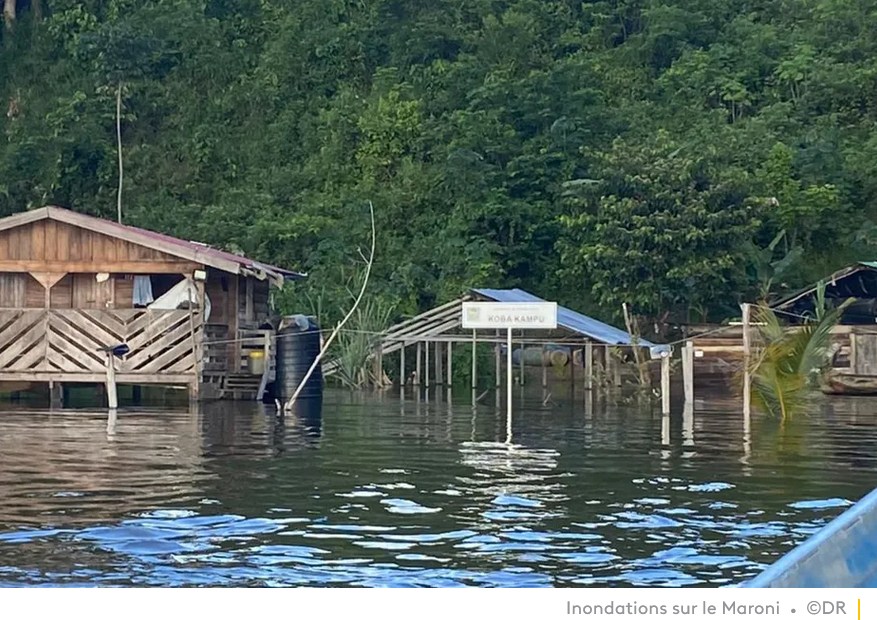 Un des nombreux hameaux inondés à réptition pendant la longue crue de 2022