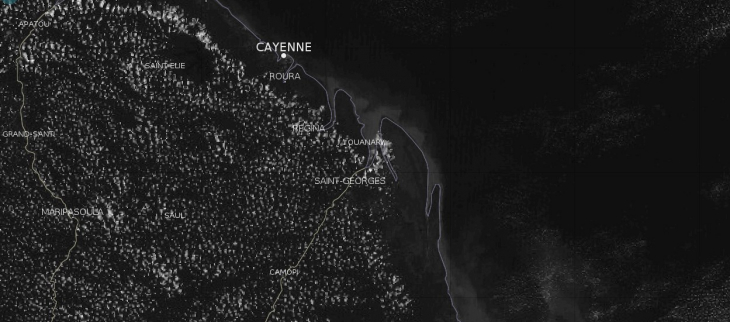 Illustration du front de brise avec des développements nuageux parallèles  à  la côte.