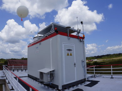 Vue complète du Robotsonde de Météo-france en Guyane