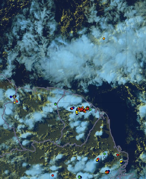 Activité orageuse sur la Guyane dimanche 4 juillet en fin d'après-midi.