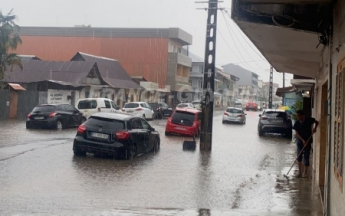 Rue de Cayenne inondée mardi 28 juin après-midi (France-Guyane)