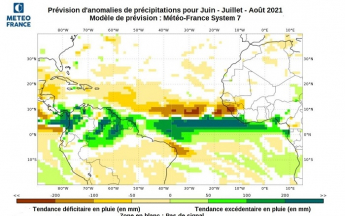 Carte anomalies de précipitations - Trimestre Juin Juillet Août 2021