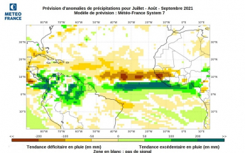 Carte anomalies de précipitations - Trimestre Juillet Août Septembre 2021