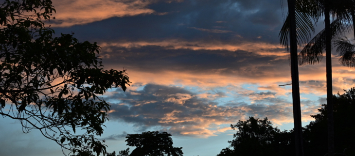 Ciel de guyane au crépuscule