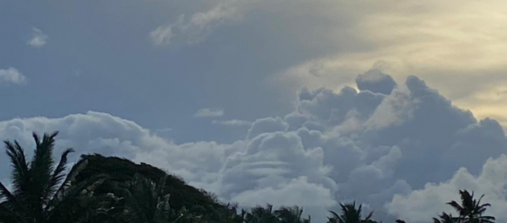 Ciel d'orage sur Matoury