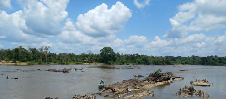 Etiage sur le fleuve Maroni en septembre 2024